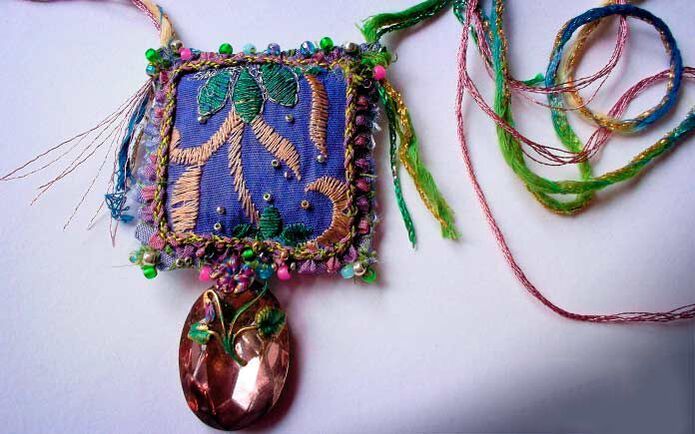 haftowane amulety na zdrowie i szczęście